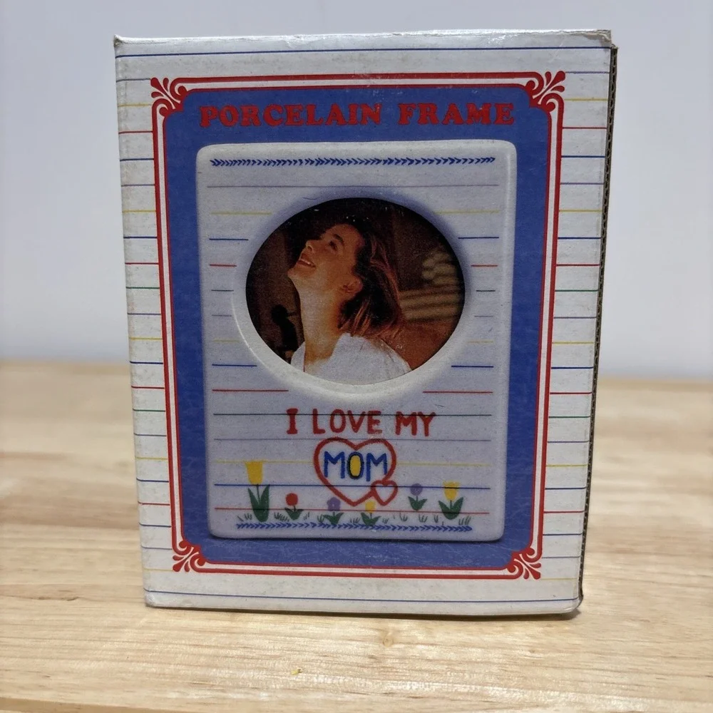 Vintage I Love My Mom Ceramic Frame 4.75